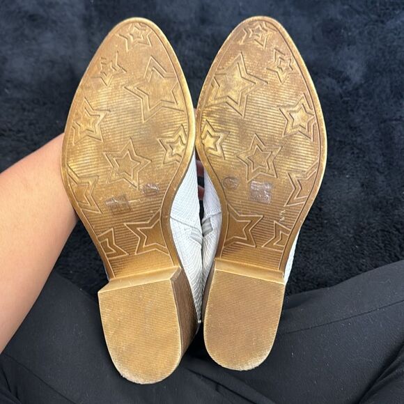 Dirty Laundry Womens Unite White Western Ankle Boots. Snake Mid Heel - Picture 8 of 11